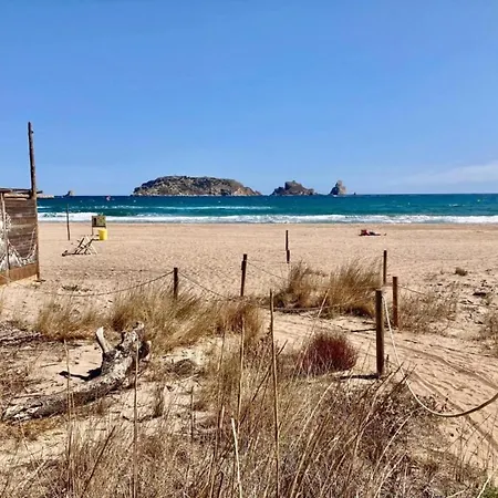 In Spain With Access & Pool 度假居 *