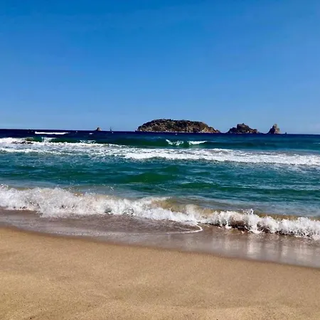 In Spain With Access & Pool 度假居 埃斯塔蒂特